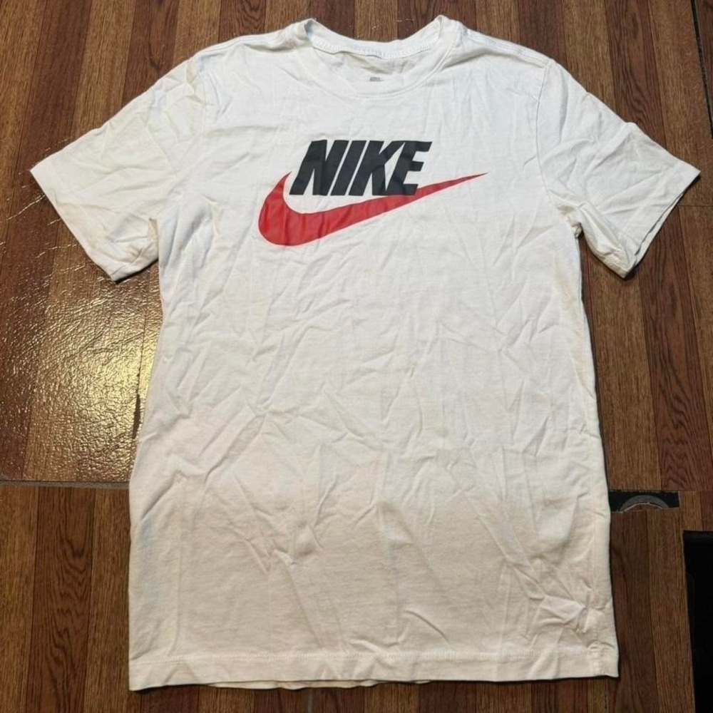 Nike White Center Swoosh Retro Tech Sportswear Shirt Small